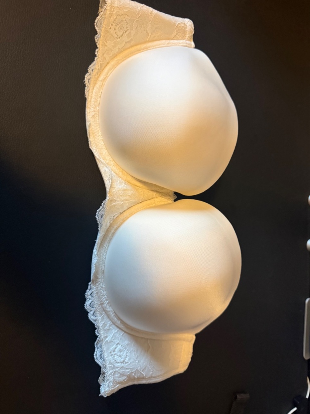 Torrid 40c strapless bra